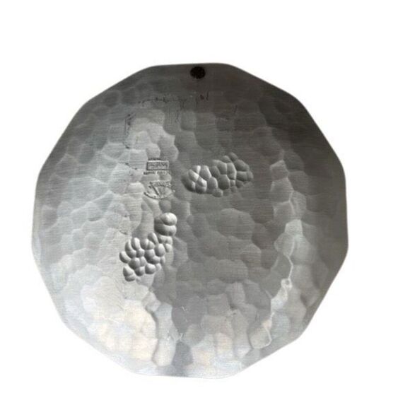 Natale Triangle Hammered Aluminum Four Seasons Plates 1980-1983 Set Of Four - Picture 7 of 10